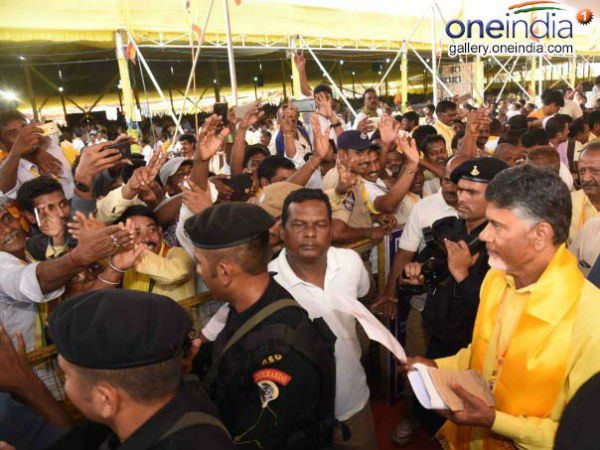 రాజధాని డిజైన్లపై త్వరలో నిర్ణయం