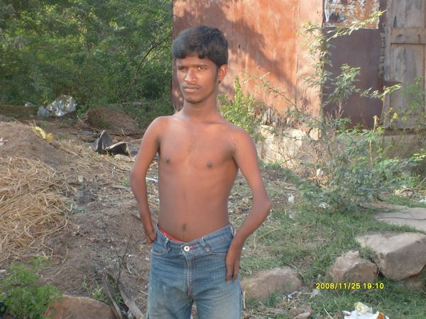 ఒక్కో గ్రామానికి ఒక్క బోరే ఆధారం ఒక్కో గ్రామానికి ఒక్క బోరే ఆధారం