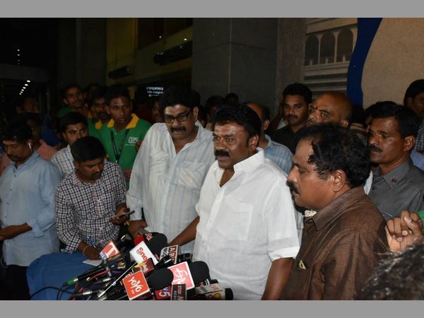 అమ్మ అనే టైటిల్ అమ్మ అనే టైటిల్