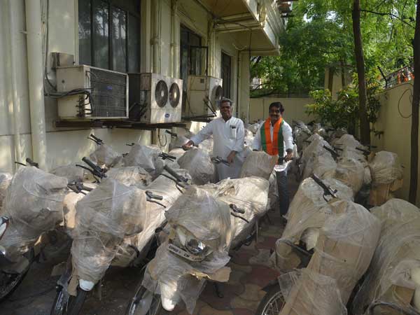 BJP men to ‘conquer Telangana’ on UP bikes