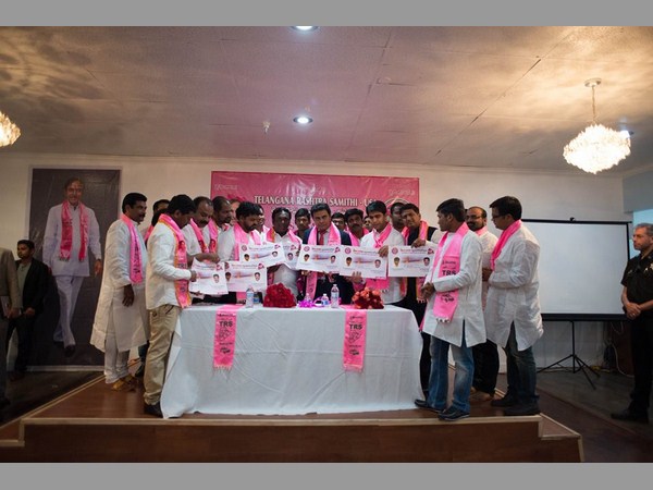 telangana IT minister KTR meeting with nri trs members