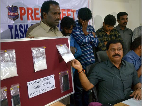 విద్యార్థులే టార్గెట్.. మత్తుమందు కేసులో ముగ్గురు