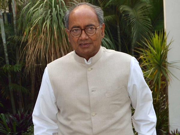 దిగ్విజయ్ కు లీగల్ నోటీసులు దిగ్విజయ్ కు లీగల్ నోటీసులు