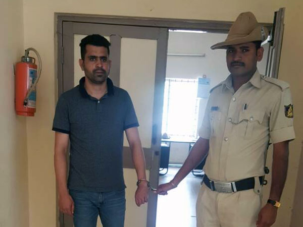 కలవాలని చెప్పాడు
