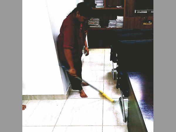 కనీసం అక్కడికైనా అనుమతివ్వాలని..