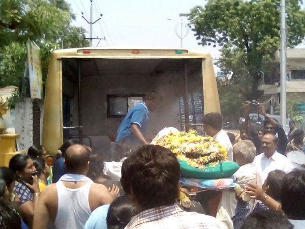 అన్నీ చిక్కుముడులే