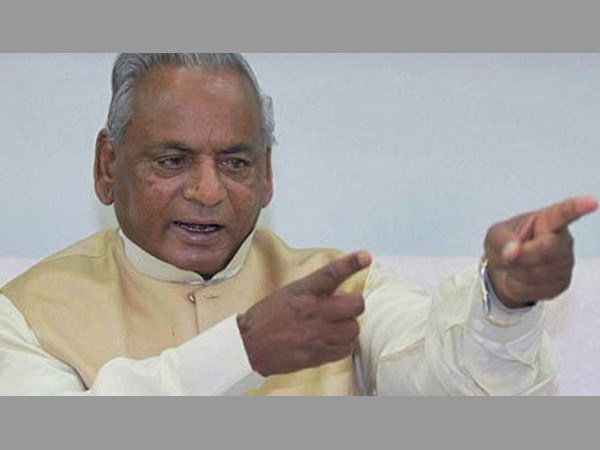 లక్నో వేదికగా వాజ్‌పేయి దీక్ష