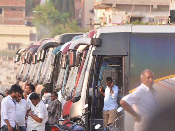 సీరియస్ యాక్షన్.. సీరియస్ యాక్షన్..