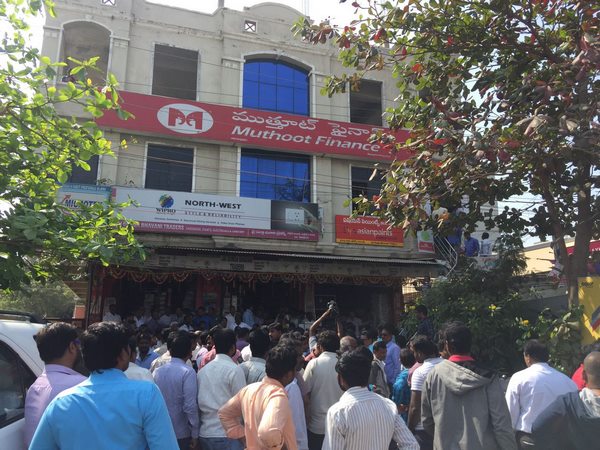 సీబీఐ చెప్తే అర్థం కాదా