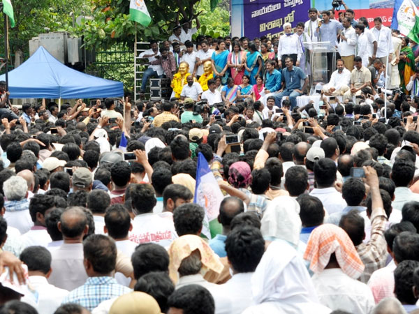 జగన్ బాగోతం ప్రజలకు తెలుసు జగన్ బాగోతం ప్రజలకు తెలుసు