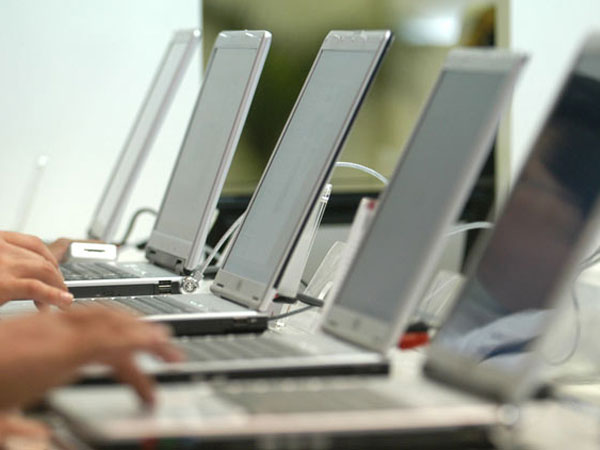 ఐటీ హబ్‌తో కొత్త వెలుగులు