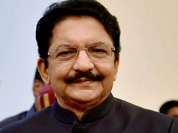 రాష్ట్రీయ స్వయం సేవక్ సంఘ్ తో మొదలు: