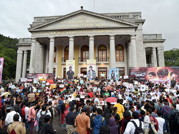 జాతిపిత పేరిట ఇలా నిరసనలు