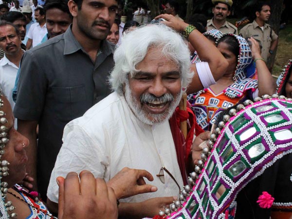 అందుకే వారికి ఆహ్వానం