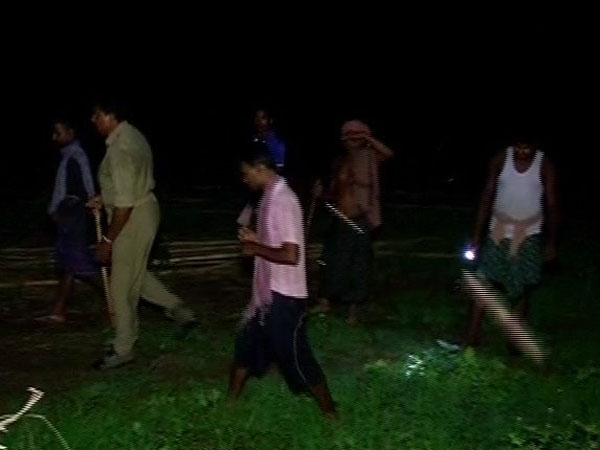 హెచ్చరికలు.. హెచ్చరికలు..