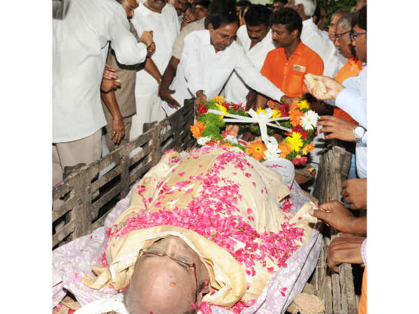  C.Narayana Reddy last rites completed