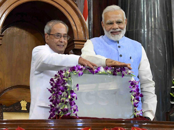 అతిపెద్ద సంస్కరణకు 17ఏళ్లు అతిపెద్ద సంస్కరణకు 17ఏళ్లు