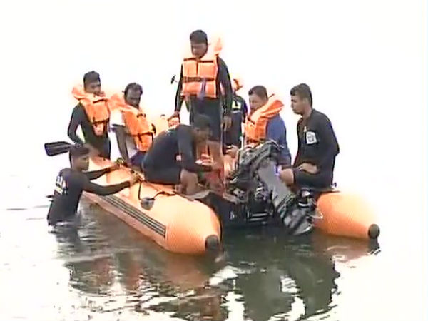 ముమ్మర గాలింపు