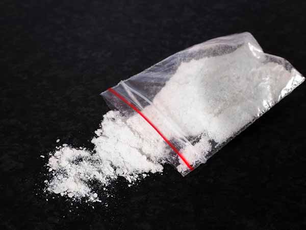 హీరోలను పొగిడే నిర్మాత, ఆ నటుడు హీరోలను పొగిడే నిర్మాత, ఆ నటుడు