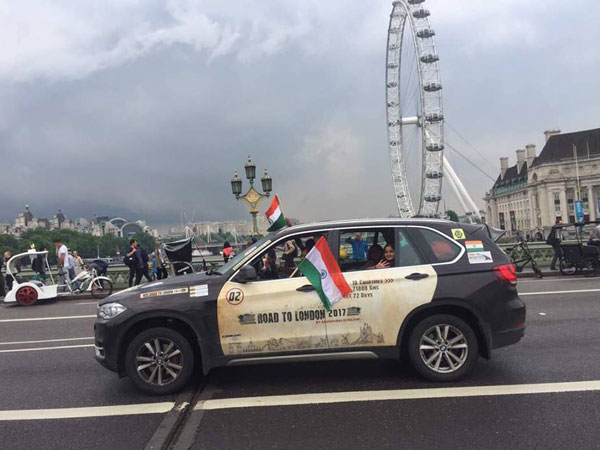 రాయబార కార్యాలయాల్లో బస