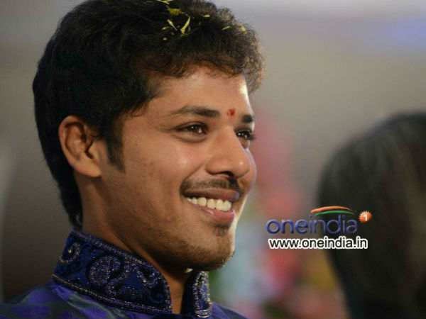 కావాలంటే బ్లడ్ టెస్ట్ చేసుకోండి... కావాలంటే బ్లడ్ టెస్ట్ చేసుకోండి...