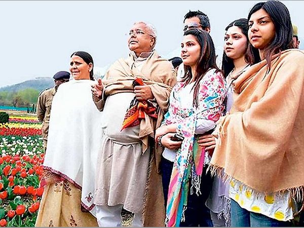 తేజస్వి రాజీనామా తర్వాతే ఏదైనా.. తేజస్వి రాజీనామా తర్వాతే ఏదైనా..