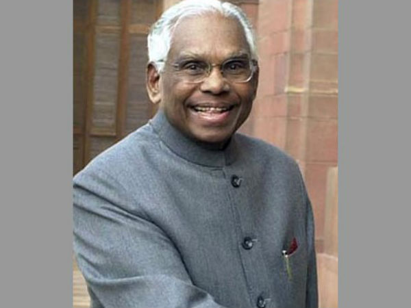 ఓటుహక్కు వినియోగించుకున్న తొలి రాష్ట్రపతి