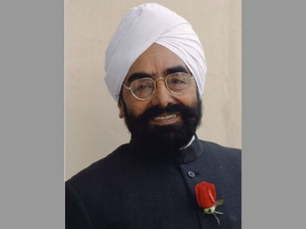 తపాలా బిల్లుకు పాకెట్ వీటో వ్యతిరేకం