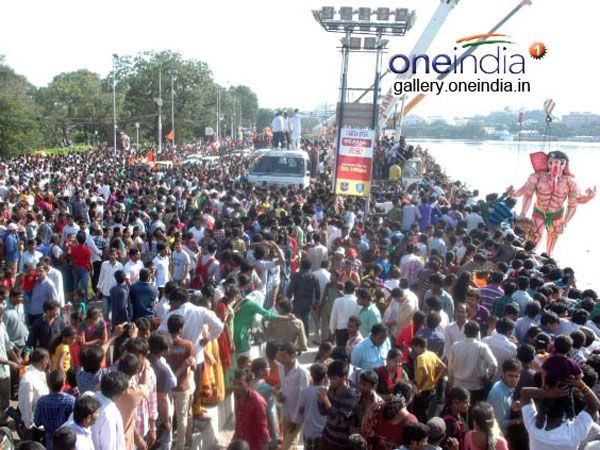 భారీ డిమాండ్: