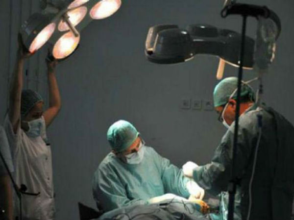 ప్రభుత్వ ఆస్పత్రుల్లోనే బారులు