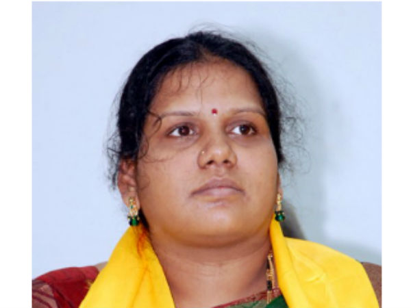 మాగంటి వర్సెస్ పీతల సుజాత