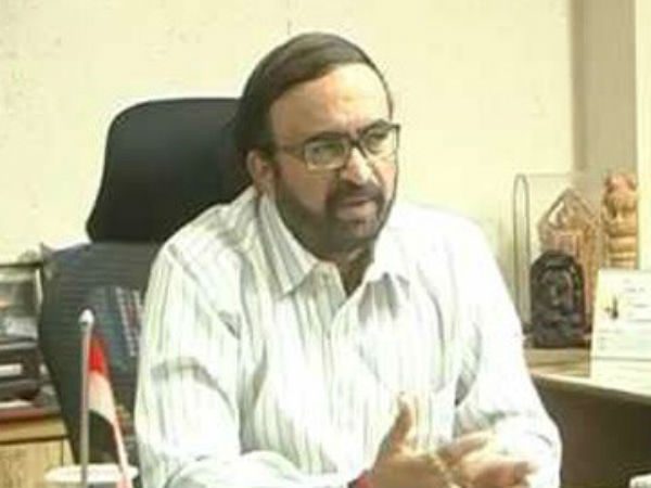 సీఎం వదలొద్దన్నారు..