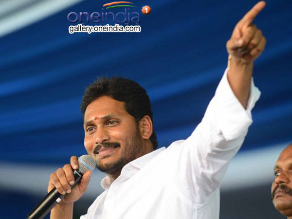 ఇడుపులపాయ నుండే పాదయాత్ర