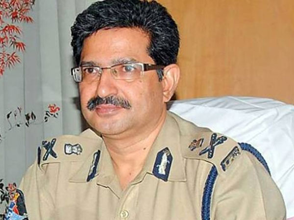 తాజాగా మరో 18 వేల కానిస్టేబుల్ ఉద్యోగాల భర్తీకి గ్రీన్ సిగ్నల్ పది వేల మంది పోలీసు అభ్యర్థుల శిక్షణ మాటేమిటి?