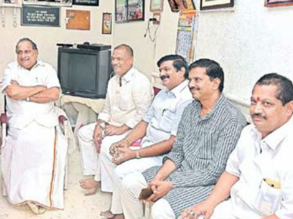 ఎప్పుడేమీ జరుగుతుందోనని ఆందోళన