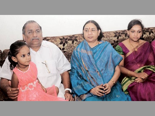 ముద్రగడ ఇంటిచుట్టూ బారికేడ్లు