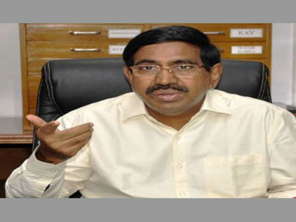 ఎస్పీ, కలెక్టర్లతో మంత్రులు ఇలా