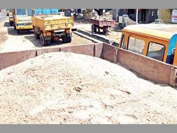 అనుమతి ఎంత? తరలించేదెంత?