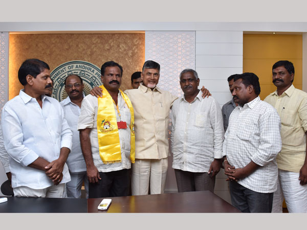 వీరు సహా 40 మంది