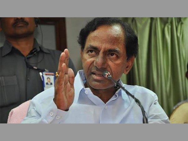 సీఎం హామీకి భిన్నంగా ఔట్ సోర్సింగ్ ఎలా సాగింది?