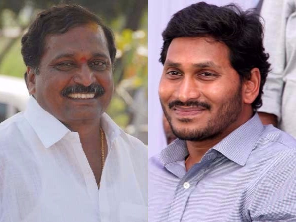 జగన్ షరతు, డైలమాలో చక్రపాణి రెడ్డి