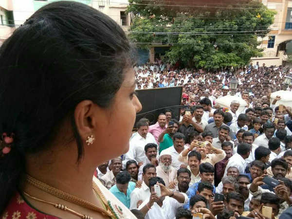అఖిలప్రియపై రోజా ఆగ్రహం