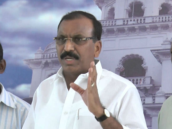 అపిడవిట్లో సంతకం చేయని కారణంగా