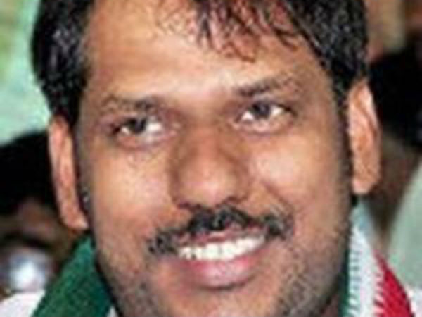 చురుగ్గా ముక్కు కాశిరెడ్డి, ఉగ్రనర్సింహారెడ్డి 