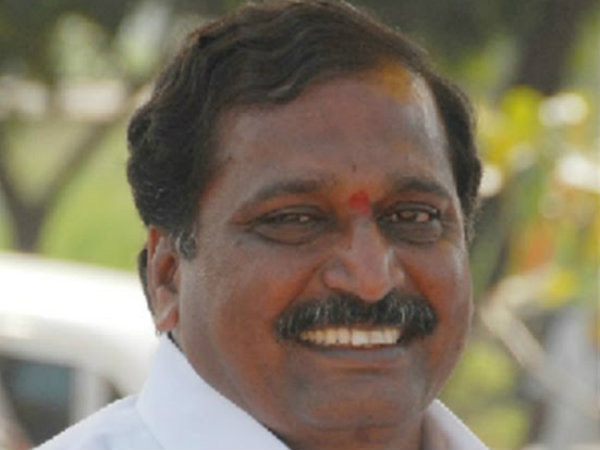 చక్రపాణి రెడ్డిని ఉపేక్షించవద్దని