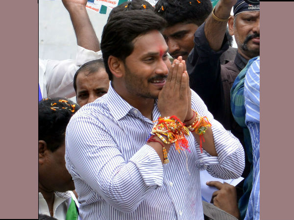 నంద్యాల రోడ్లపైకి అందుకే..