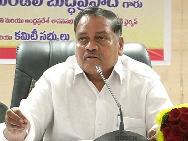 ఆయనతో కలిసి వారంతా... ఆయనతో కలిసి వారంతా...