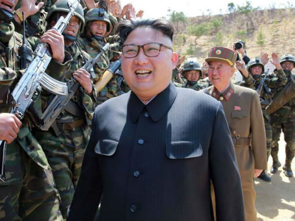 ఇళ్లు బూడిద రంగులోనే, రేడియో ఆపవద్దు: