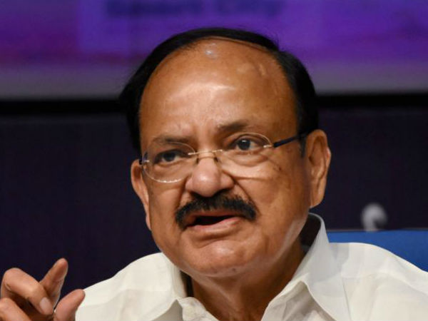 రాజకీయాలు చేయనంటూనే ఫ్లేట్ ఫిరాయింపు