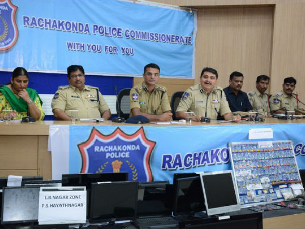 జమ్మికుంట వాసి నవ్యంత్: